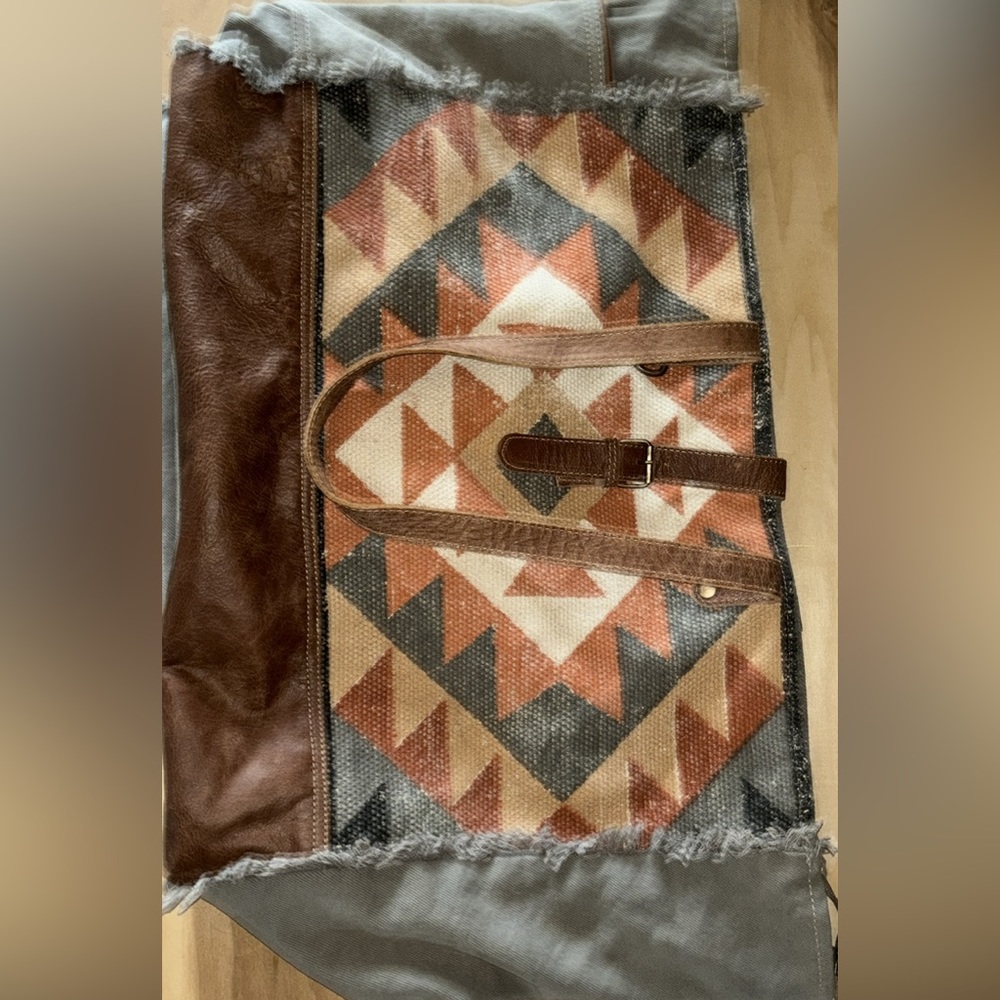 Myra Overnight Bag